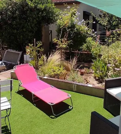 Bel Cosy Independant, Jolie Terrasse Apartment *