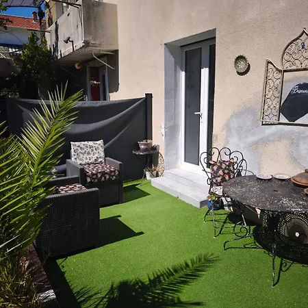 Bel Cosy Independant, Jolie Terrasse